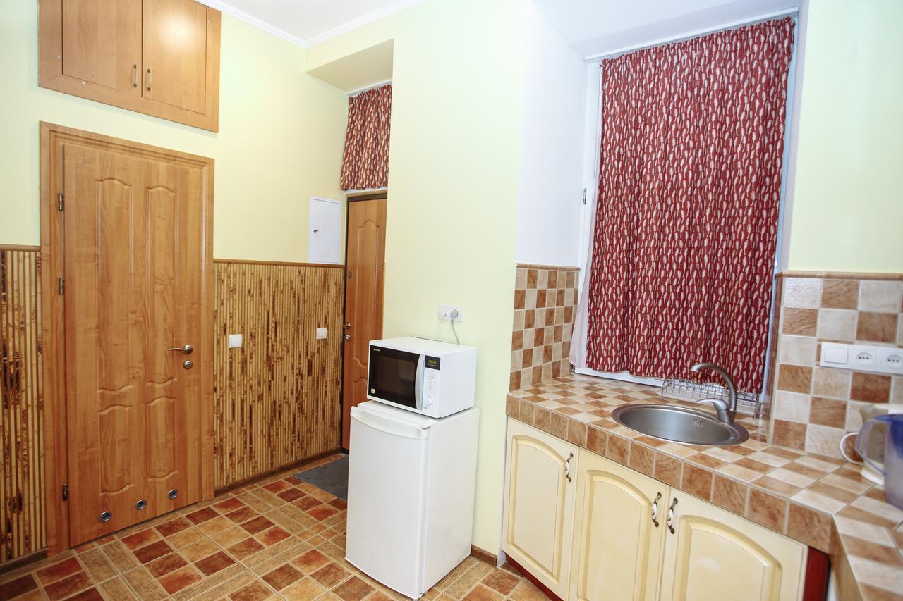 Apartment Near Armenian Cathedral Lviv Exterior foto
